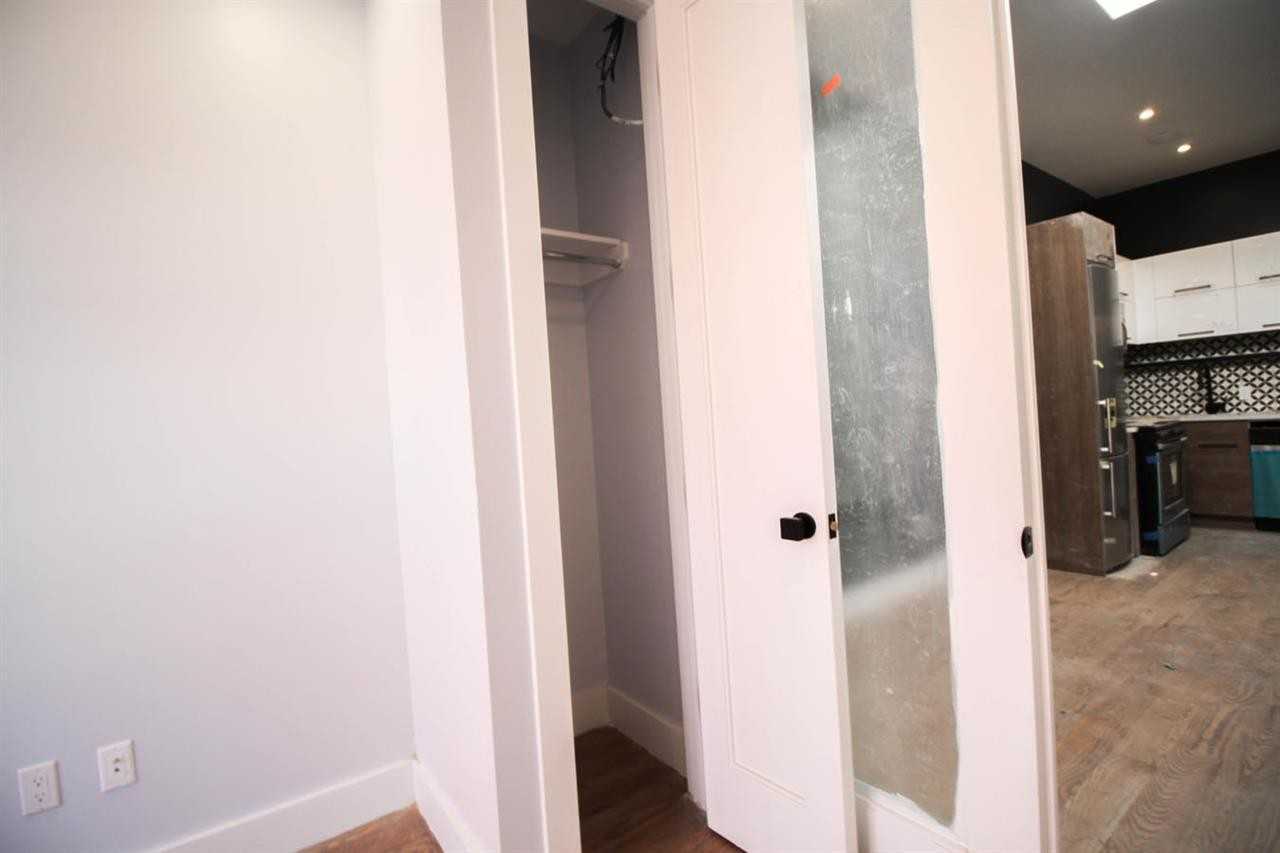 2 Stanwix St #3R - Photo 4 of 10