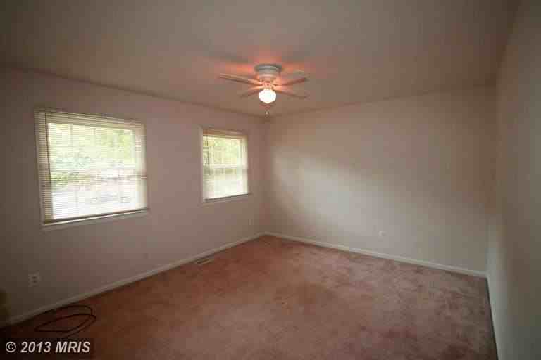 4853 Langer Ln - Photo 3 of 17