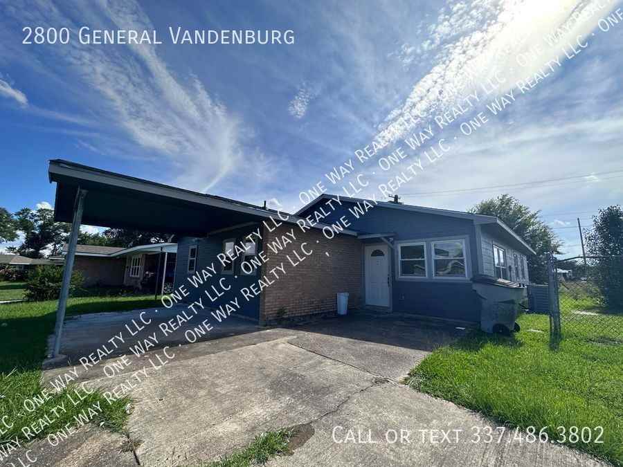 2800 General Vandenburg St - Photo 3 of 23