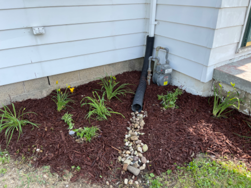 761 E Delaware St - Photo 5 of 21