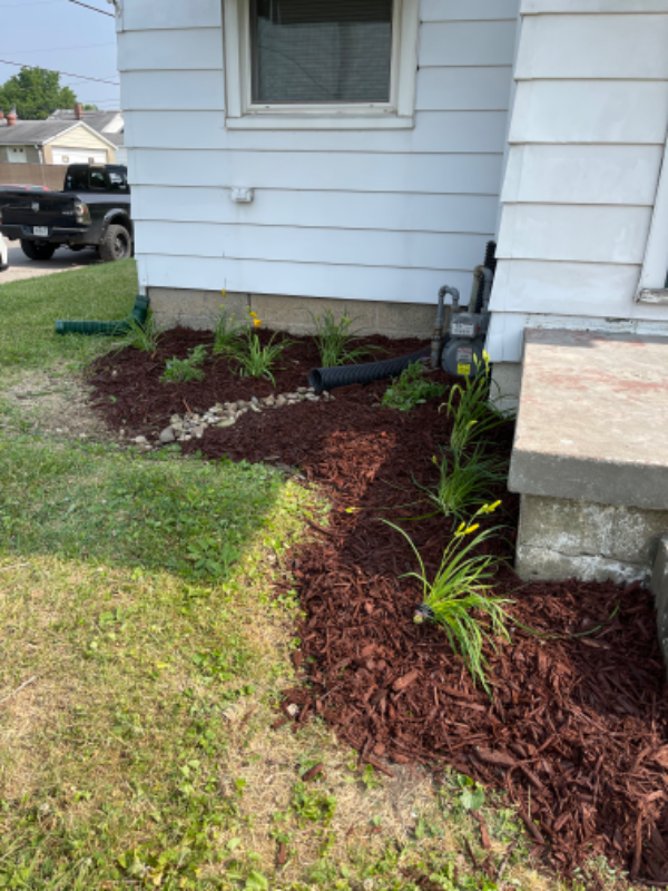 761 E Delaware St - Photo 6 of 21