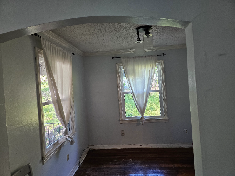 1901 35th Ave N - Photo 5 of 16