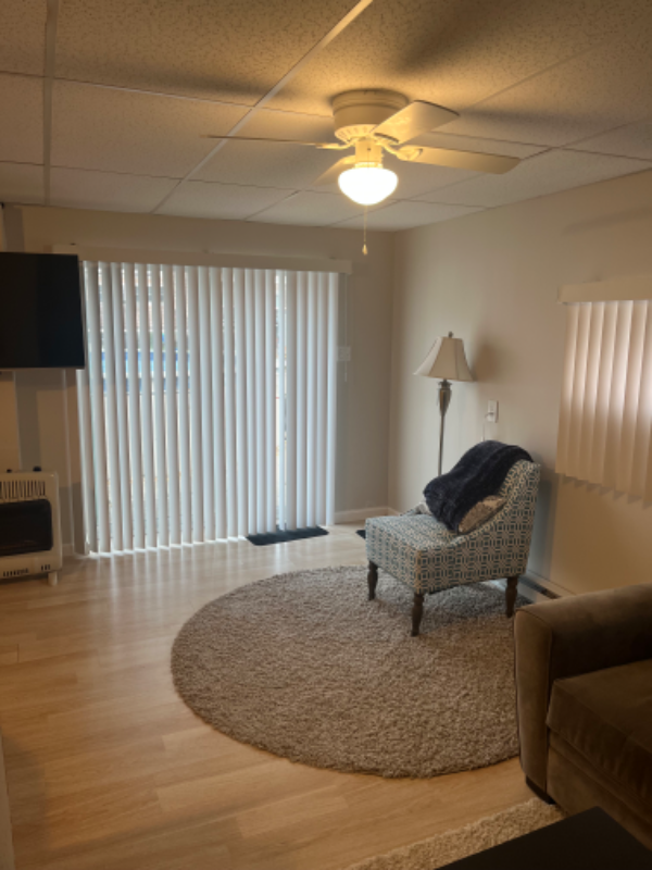 11758 Massapequa Ave - Photo 3 of 8