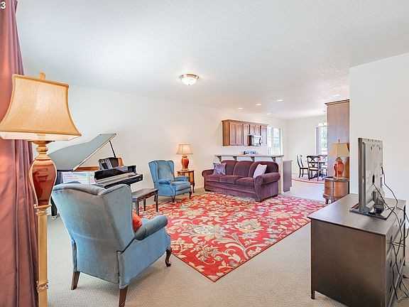 4804 Ne 141st Ave #NA - Photo 2 of 9