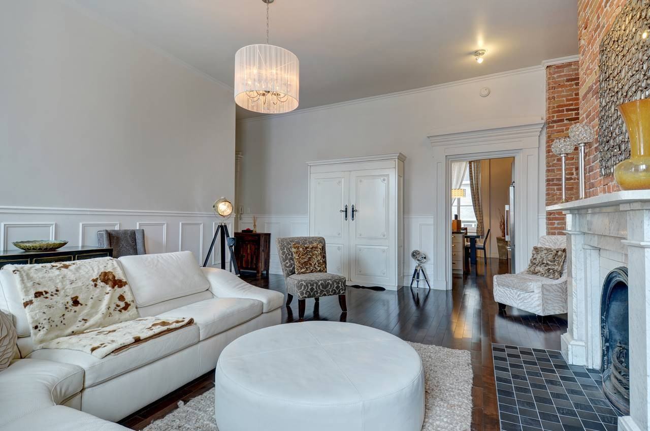 81 Rue Saint-Louis - Photo 2 of 10