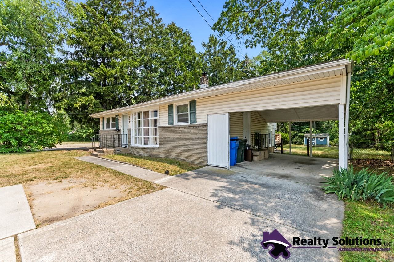 706 Heston Rd #1 - Photo 3 of 24
