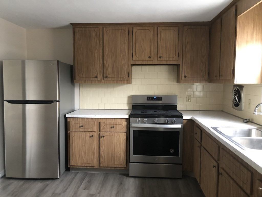 7 Jackson St ##A - Photo 2 of 13