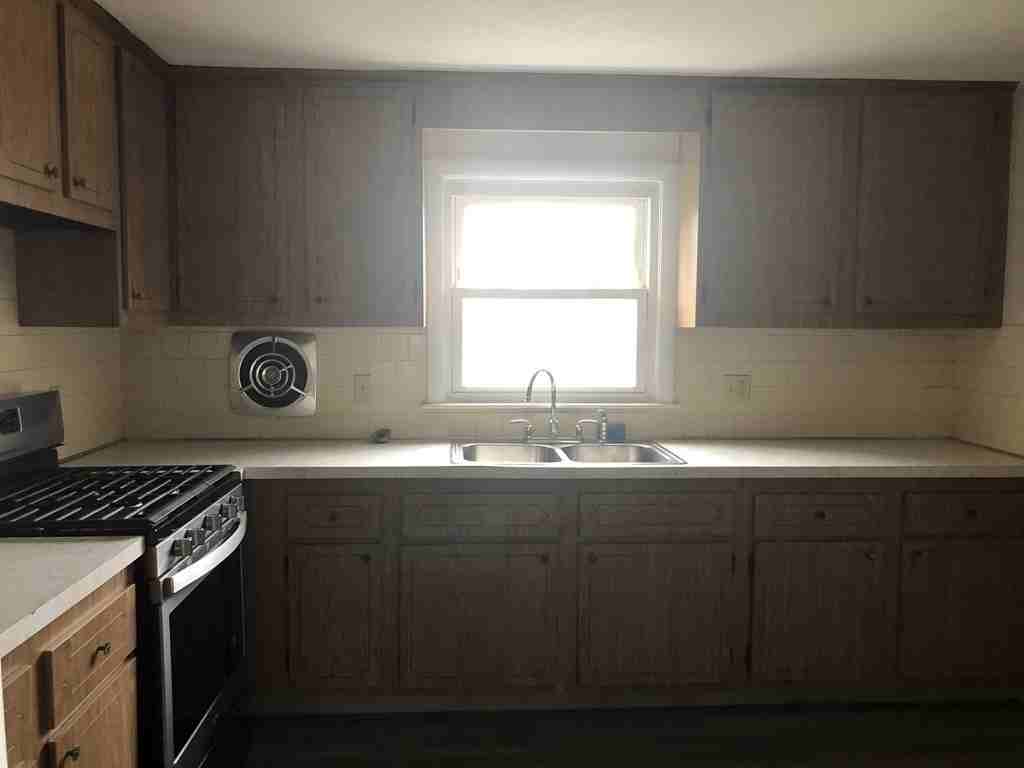 7 Jackson St ##A - Photo 3 of 13