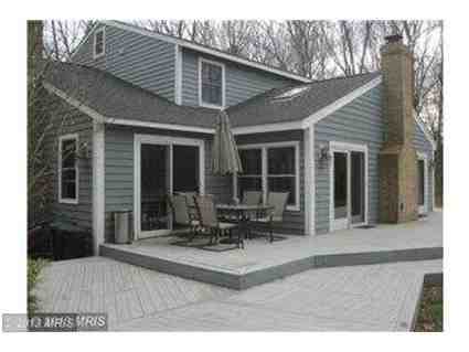 110 Queens Colony High Rd - Photo 2 of 21