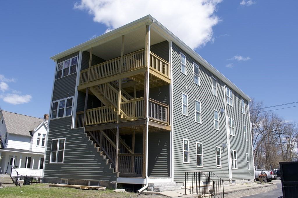 17 Waters St #1 - Photo 2 of 25