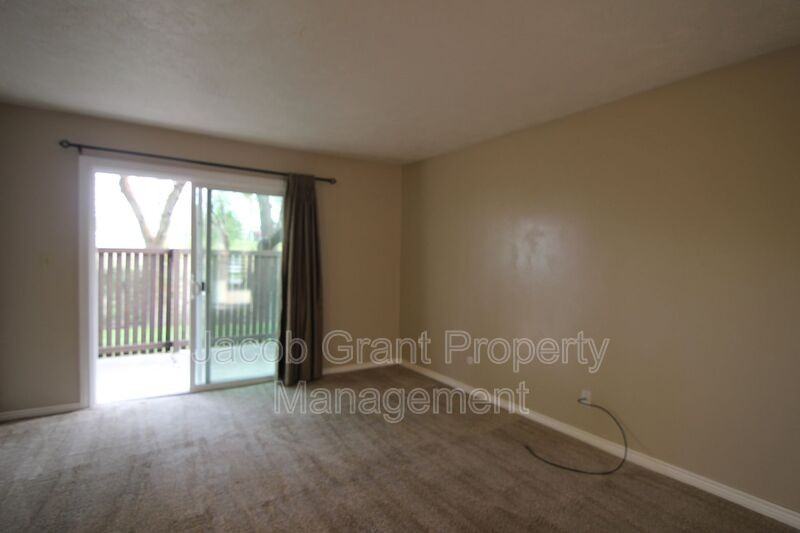 1440 Vega Cir - Photo 2 of 11