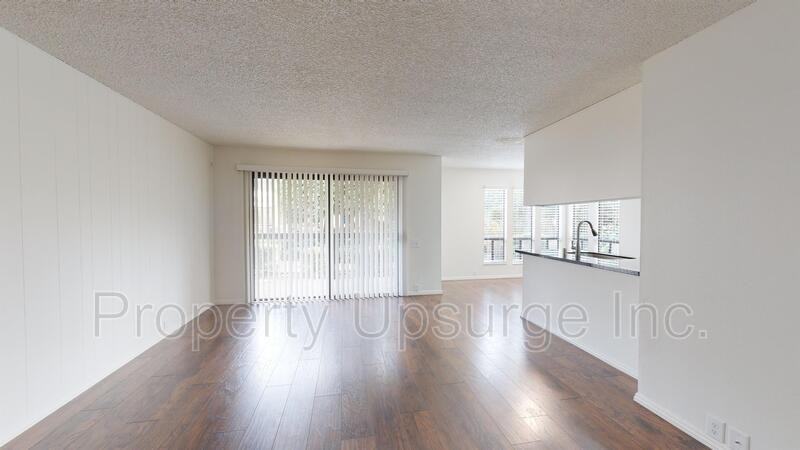 905 Lakeside Dr #2 - Photo 4 of 17