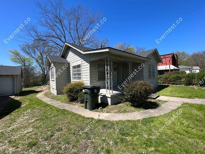 3106 S Arch St - Photo 2 of 22