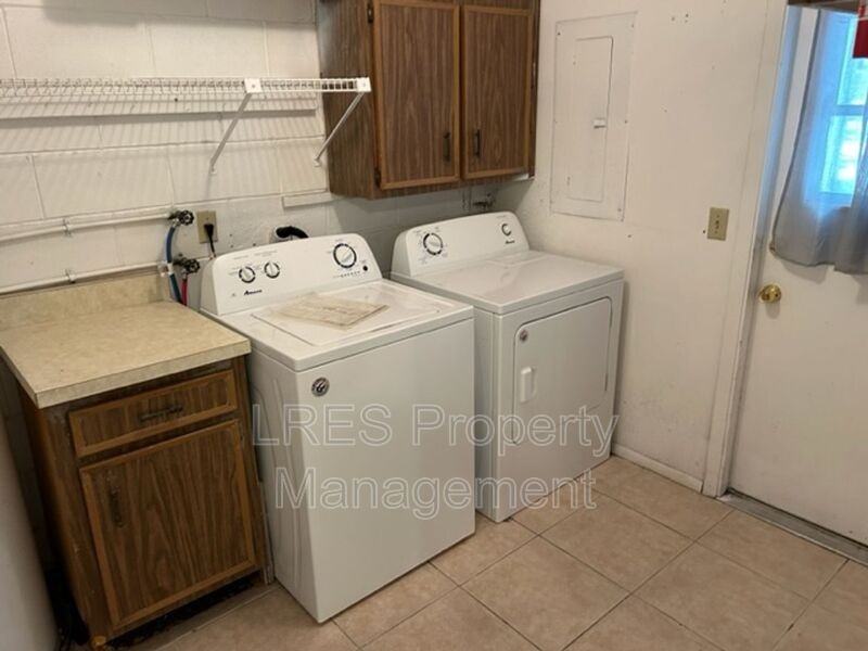 4603 Lighthouse Cir - Photo 7 of 50