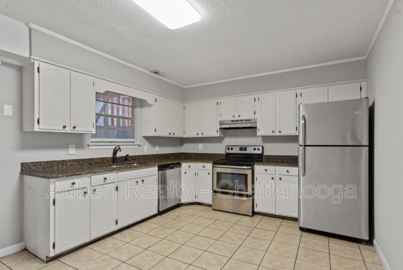 7167 Holland Ln - Photo 3 of 10