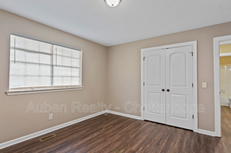 7167 Holland Ln - Photo 5 of 10