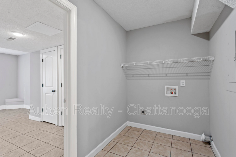 7167 Holland Ln - Photo 7 of 10