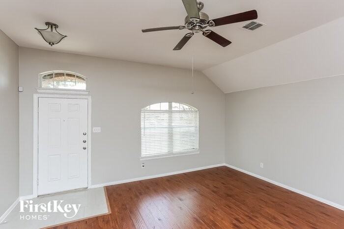 1509 Mt Zion Dr - Photo 3 of 15