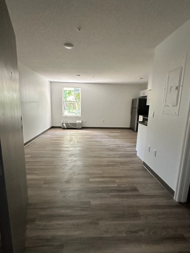 1152 Old Hammock Rd #3 - Photo 2 of 4