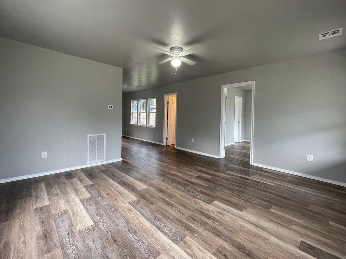 824 Nw 45th St #1 - Photo 2 of 14