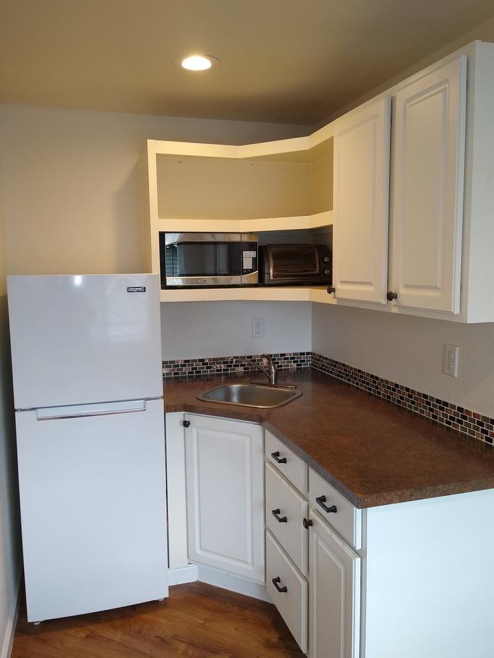 601 W 11th Ave #31 - Photo 4 of 7