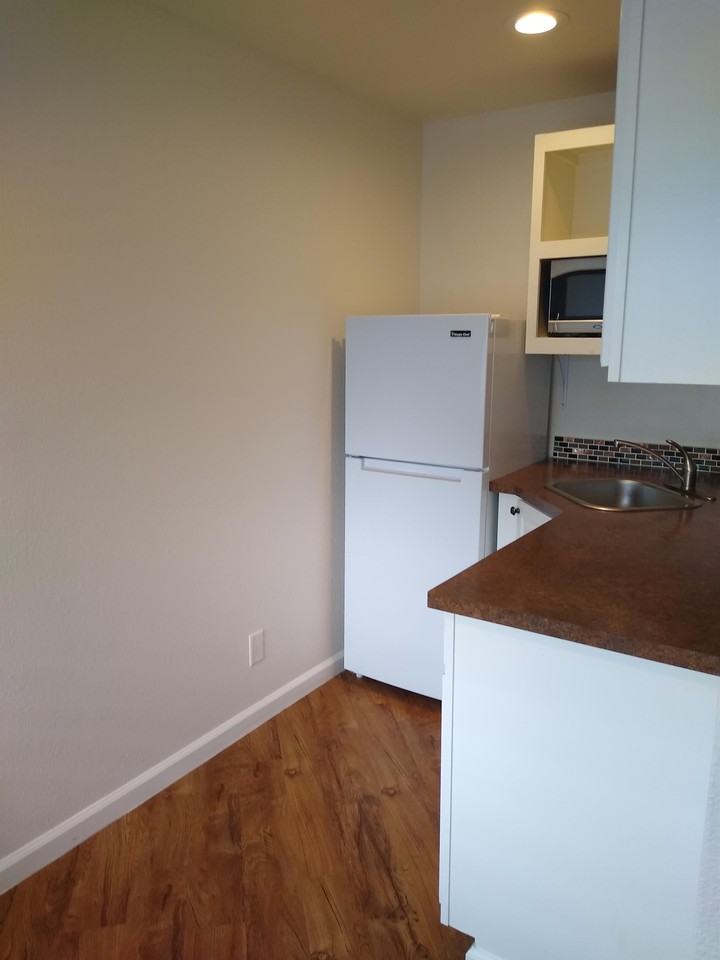 601 W 11th Ave #31 - Photo 5 of 7