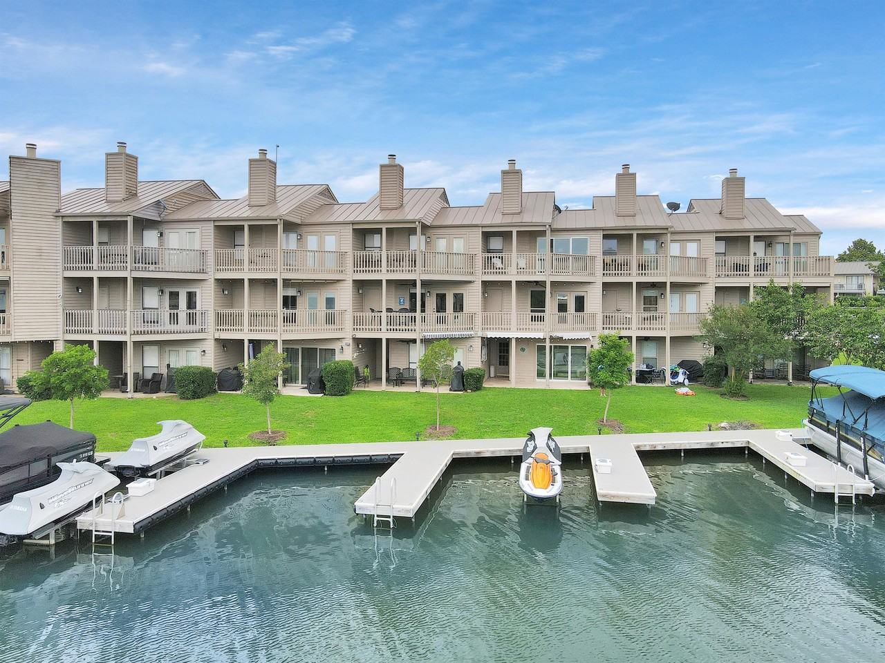 604 Port - 5Unit 5 #5 - Photo 2 of 34