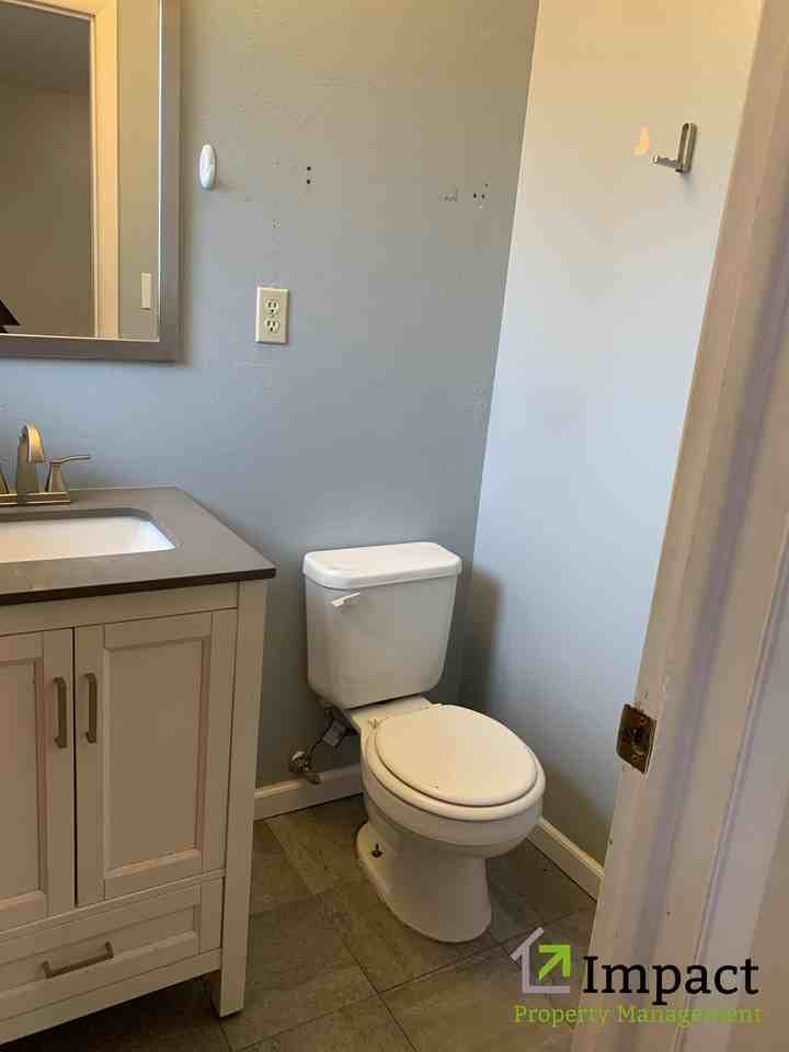 2619 Weir Avenue #C - Photo 3 of 14