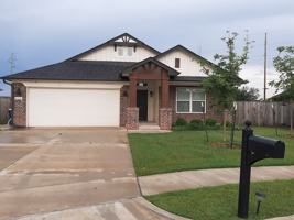 featured image of 4210 W Country Club Dr #1