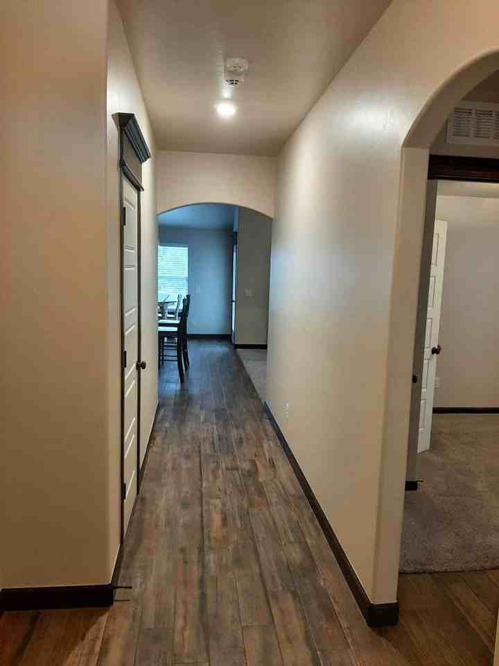 4210 W Country Club Dr #1 - Photo 2 of 12