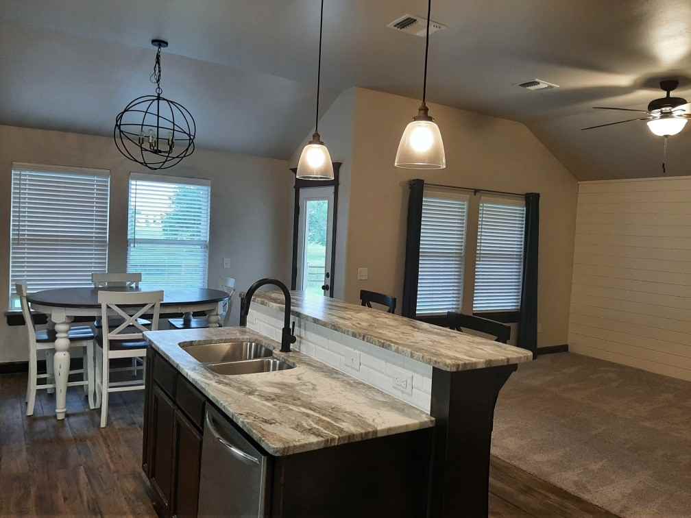 4210 W Country Club Dr #1 - Photo 3 of 12