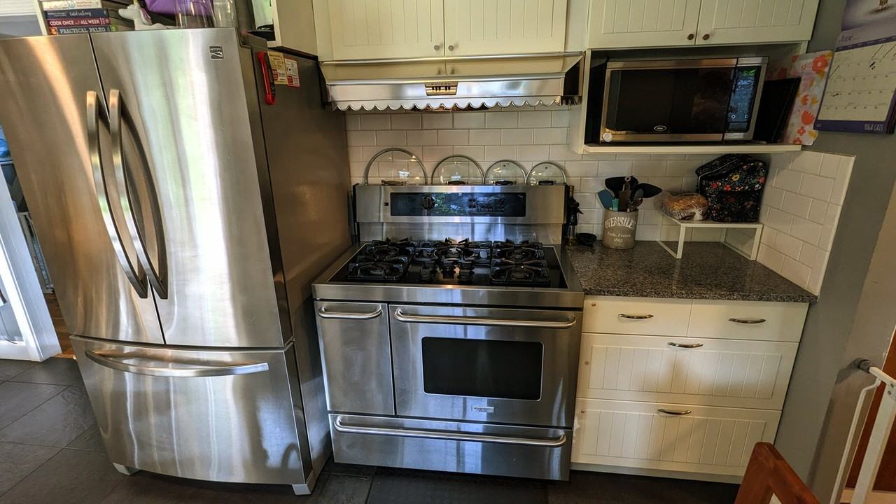 2441 Mathews St #1 - Photo 4 of 15