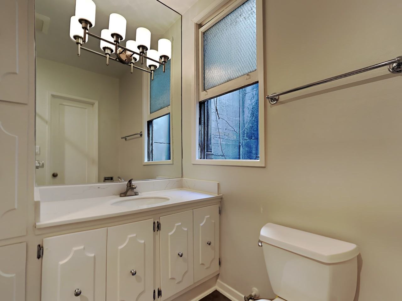 704 Bush St - Photo 7 of 19