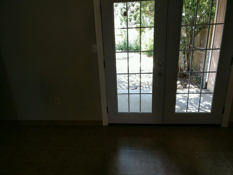 640 Sandalwood Dr - Photo 4 of 13