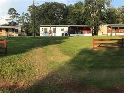 128 Woodland Dr - Photo 2 of 8