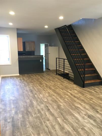 228 E Montana St - Photo 3 of 23