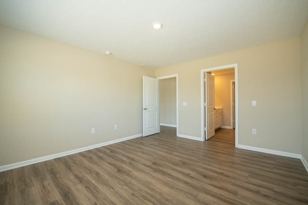 632 Marsh Aster Dr - Photo 2 of 17