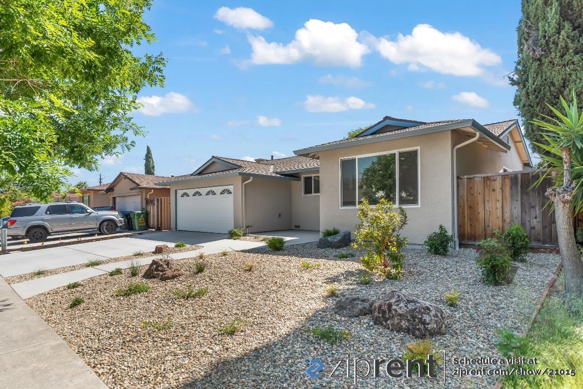 1943 Treewood Ln - Photo 2 of 26