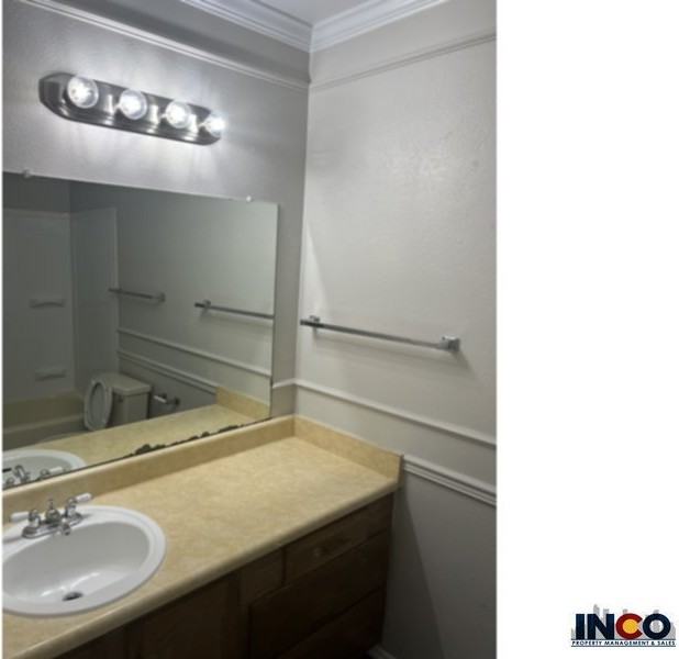 3936 W Walsh Pl - Photo 7 of 33