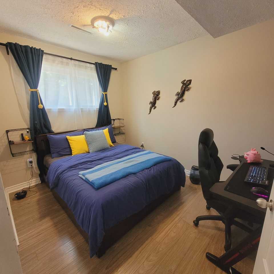 1035 Rue Pasteur - Photo 2 of 18