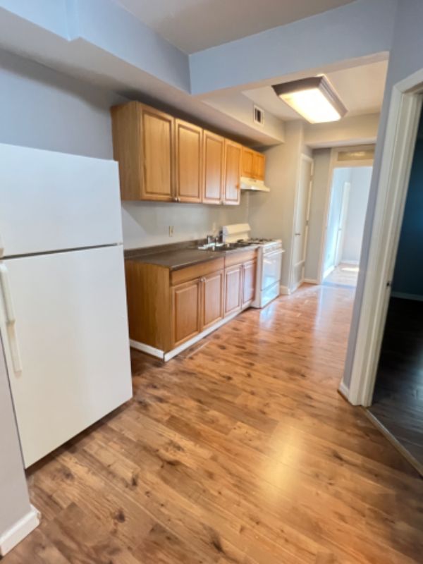 1215 Simms Pl Ne #1 - Photo 7 of 9