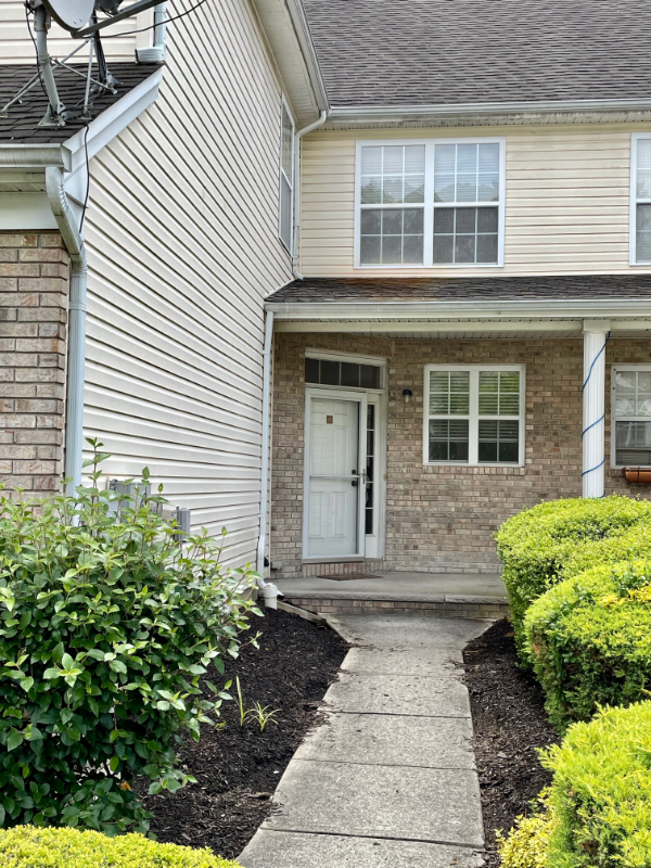 34 Shelley Cir - Photo 2 of 24