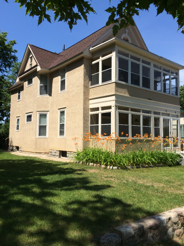 12 Barton Ave Se - Photo 2 of 22