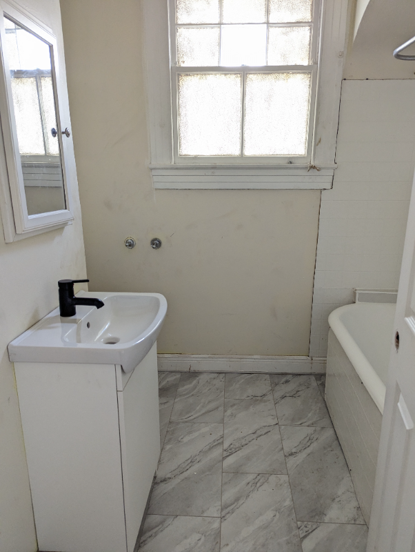 2546 Myrtle St - Photo 3 of 8