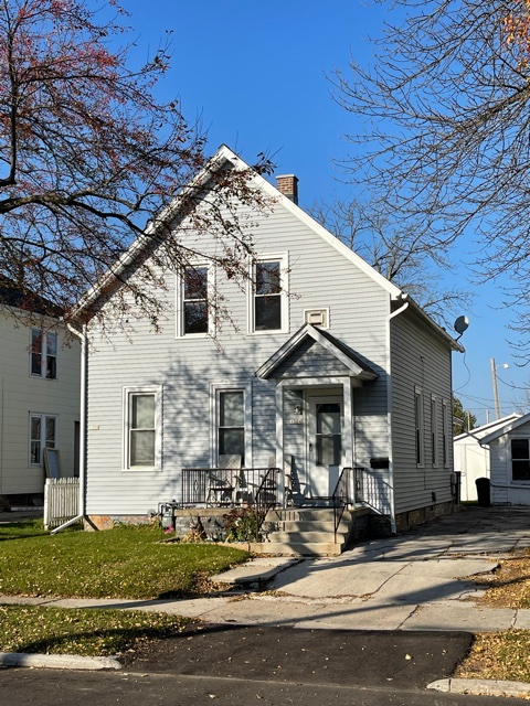 1326 Geele Ave - Photo 2 of 12