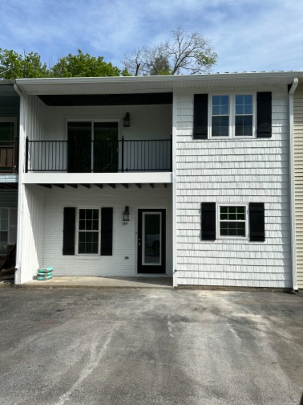 134 Colony Dr - Photo 2 of 18