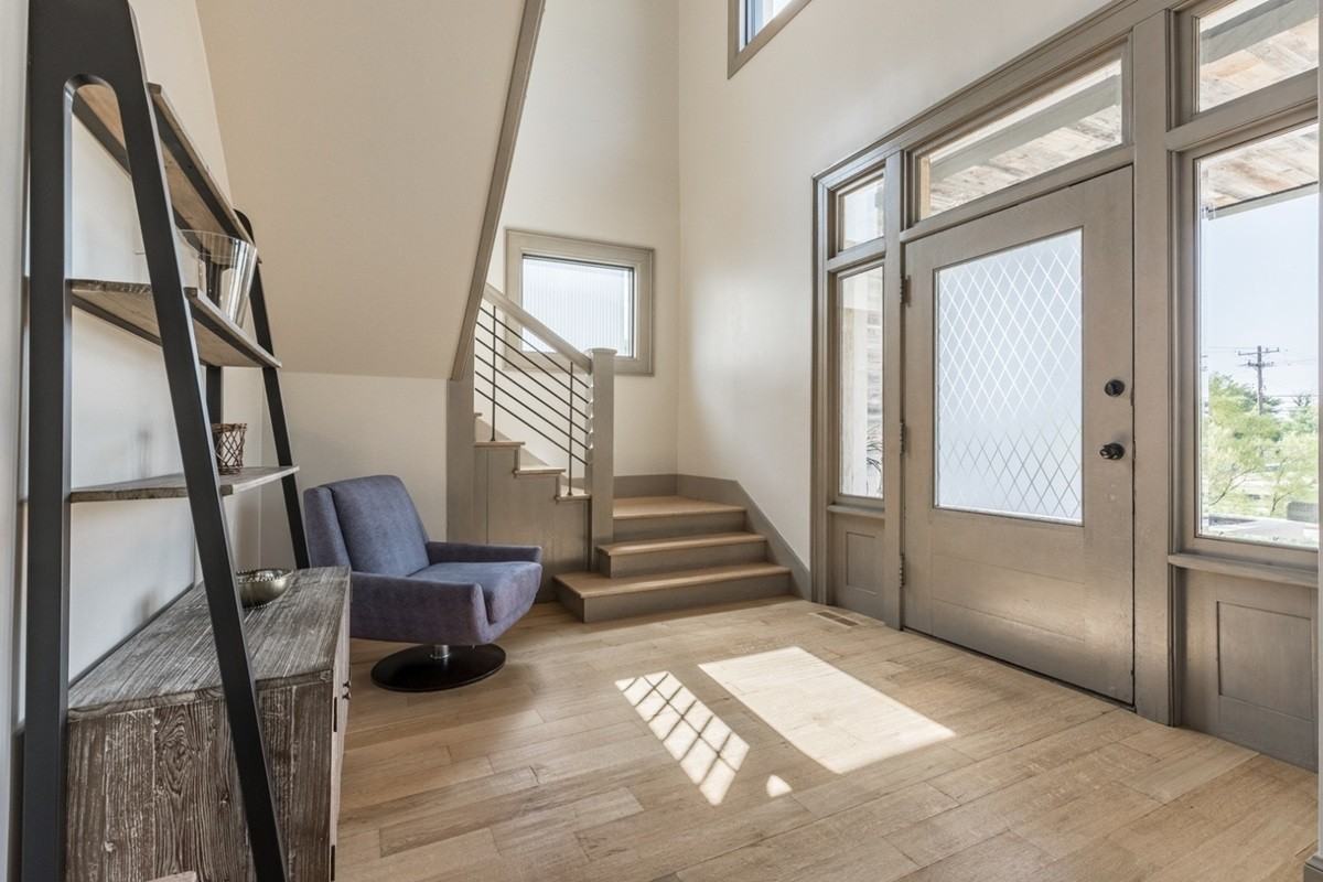 826 Northwest 8th Street #1 - Photo 3 of 16