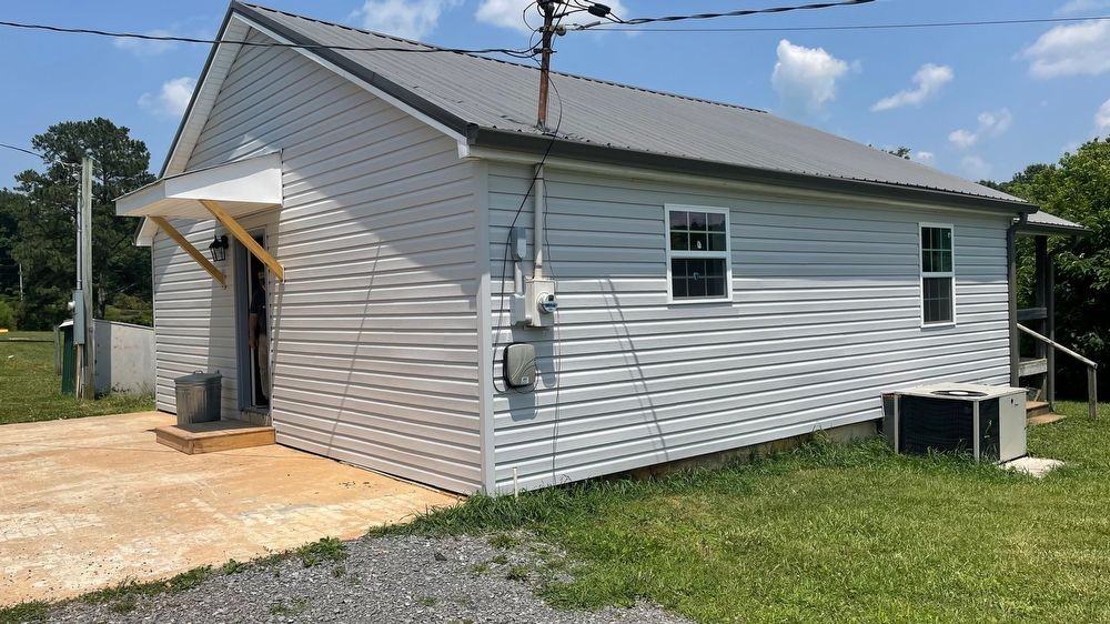 323 County Road 166 - Photo 2 of 9