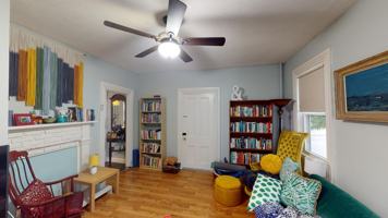 featured image of 92 Vernon St #1