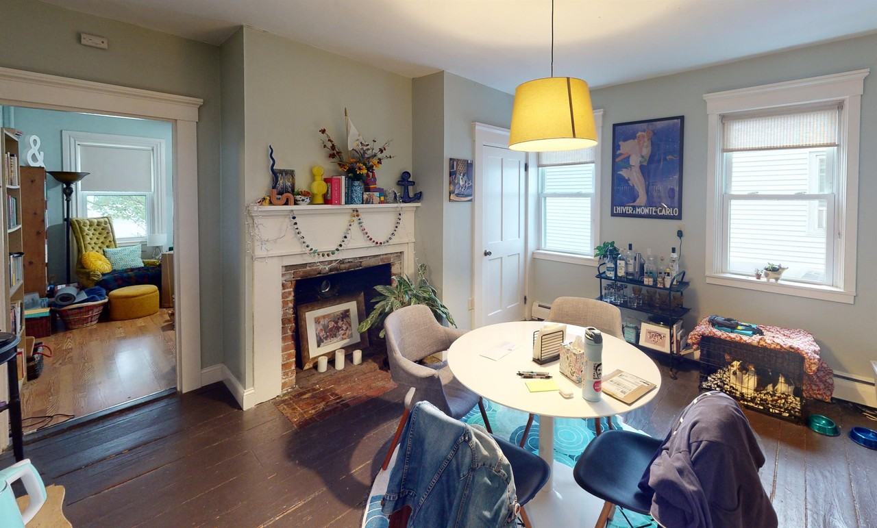 92 Vernon St #1 - Photo 3 of 13